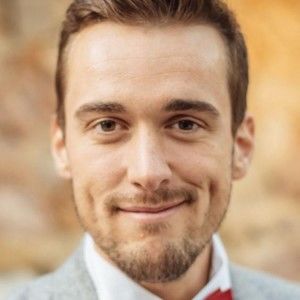 Meet your Posher, Hedy